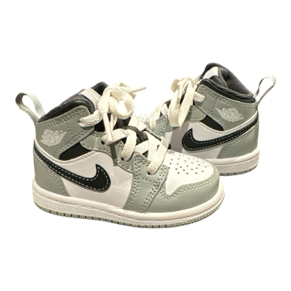 Jordan 1 MID